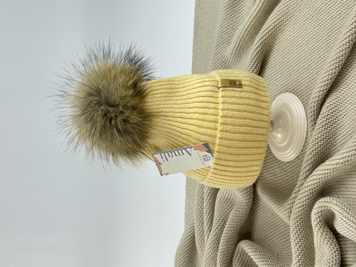 Шапка Амали мохер Рябчик (желтый)