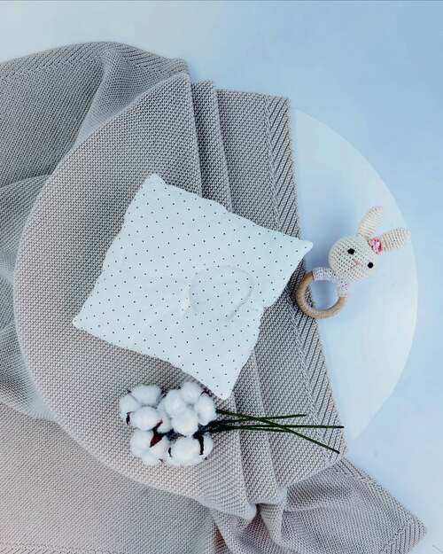 Ортопедическая подушка арт.2906 Горошок Danababy мал.дев. (белый)