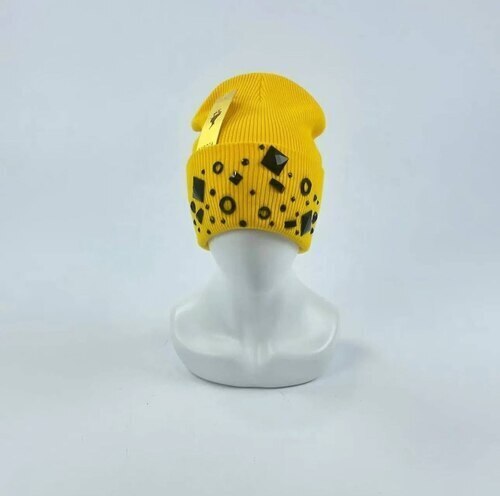 Шапка Кароза Киев от. черный квадрат (желтый)