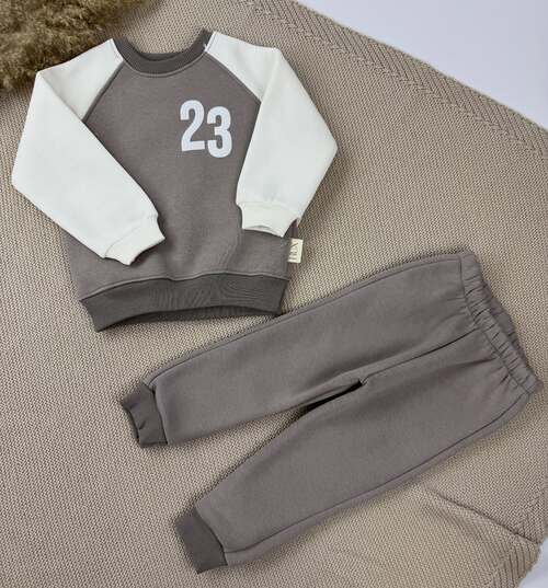 Костюм (кофта+штаны) "23" начес арт.25-256 BABYHUX мал. 6-24 (трюфельный)