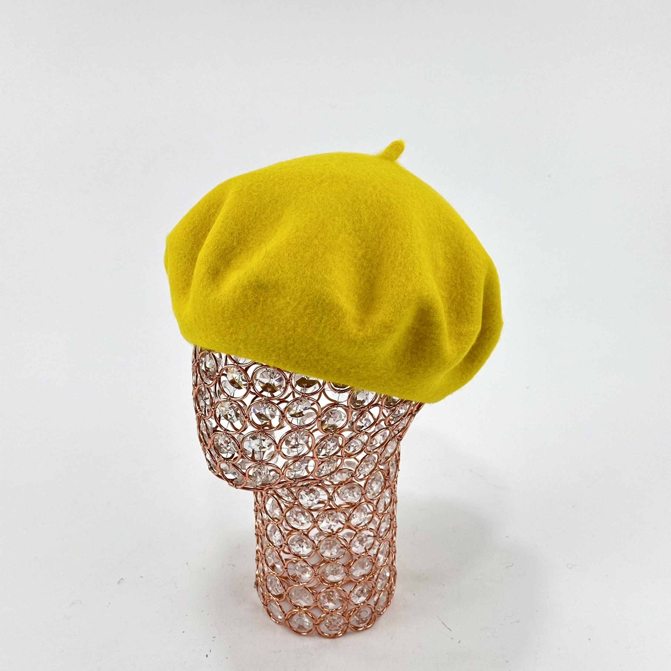 Берет Китай арт.204-1 жен. 56-58 (желтый)