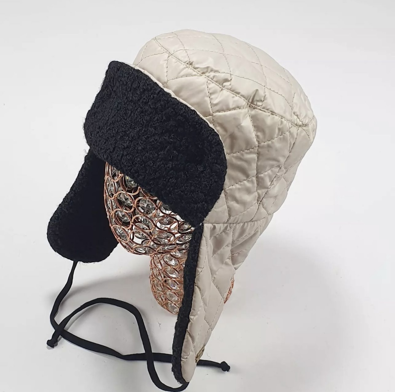 Ушанка Мианги Север (молочный)