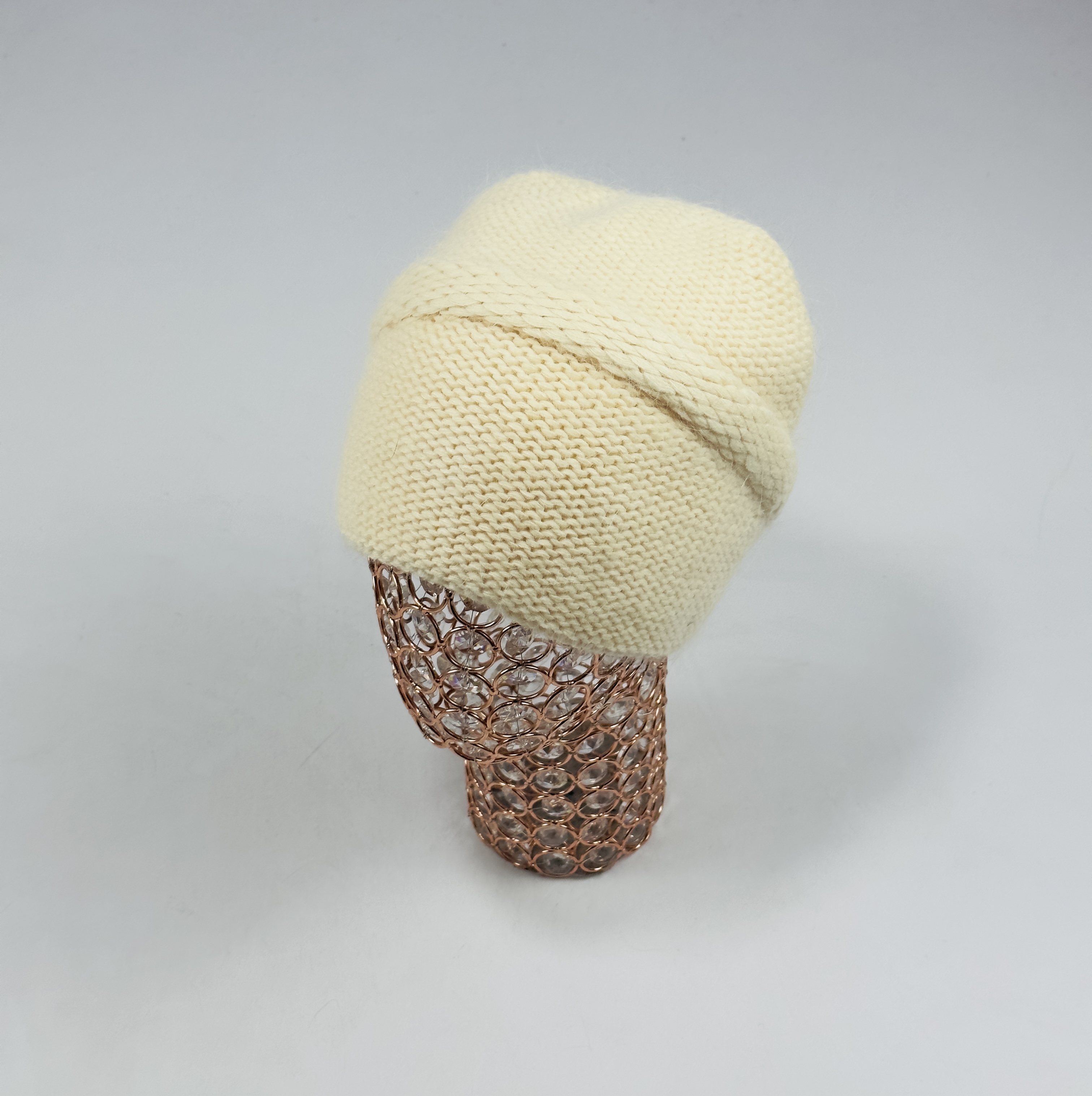 Шапка Lascavi Дарина (кремовый)