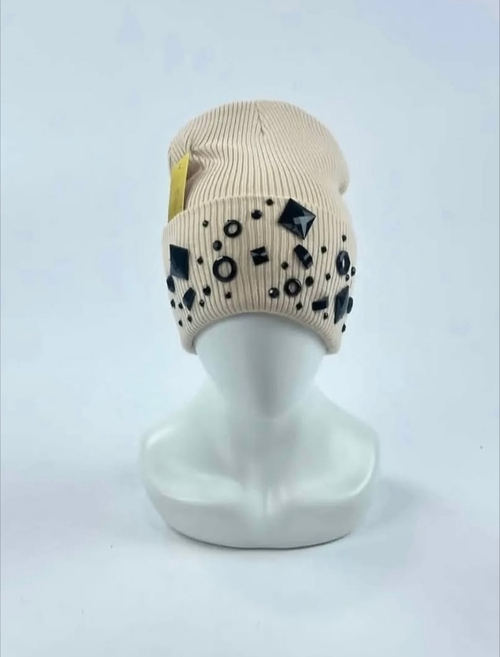 Шапка Кароза Киев от. черный квадрат (кремовый)