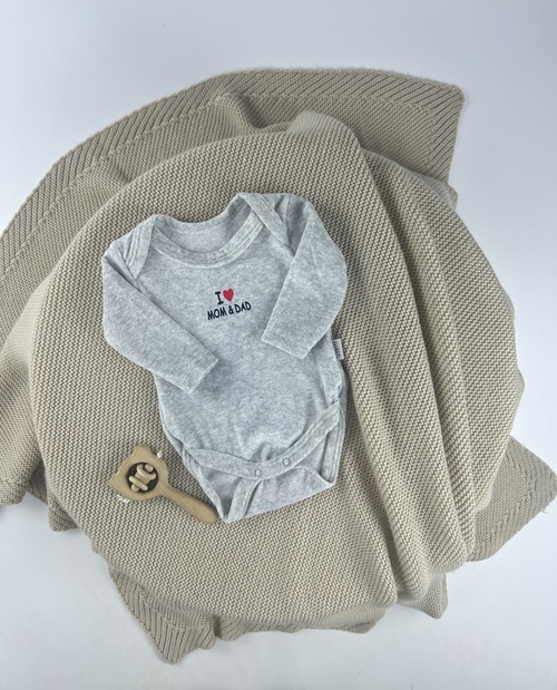 Боди I love mom i dad  арт.71714 Findik baby мал/дев. 3-18 (серый)