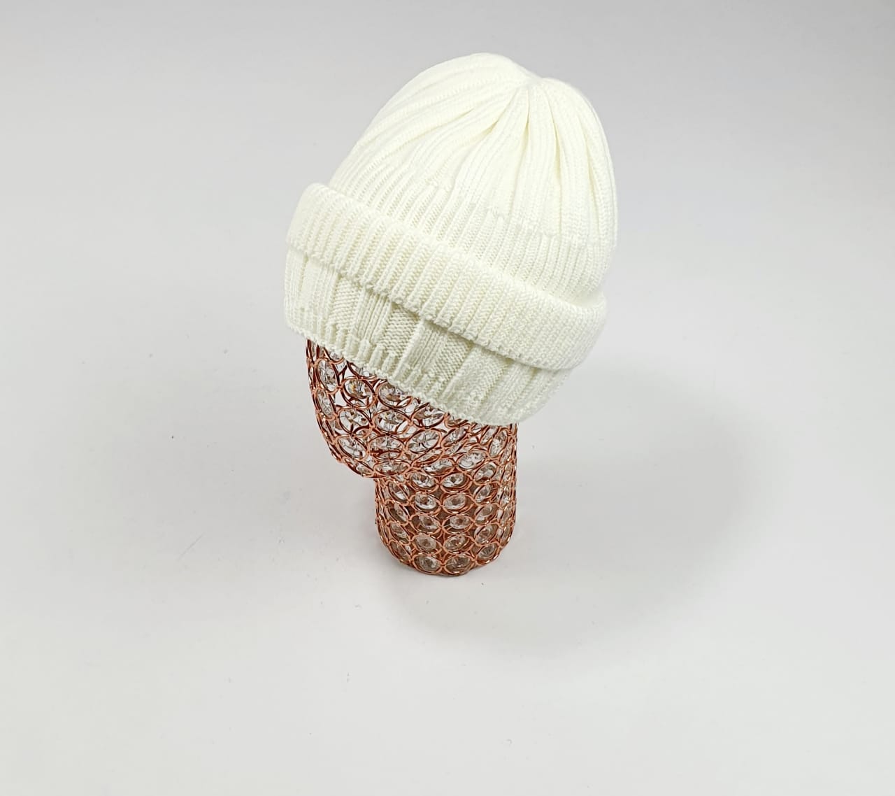 Шапка Март Хлоя (молочный)