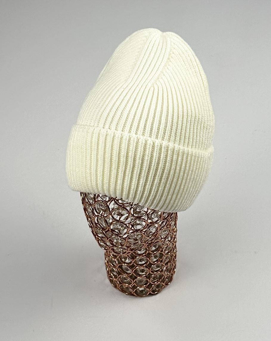 Шапка Март Соня (молочный)