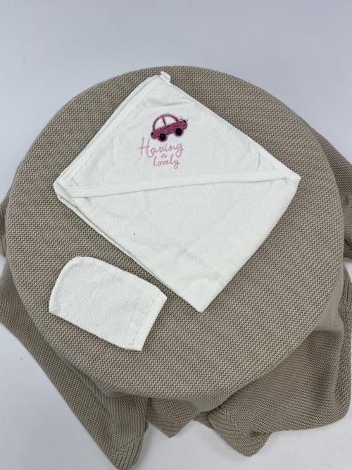 Полотенце-уголок с варежкой Car арт.239093 Gulunce дев. (молочный/розовый)