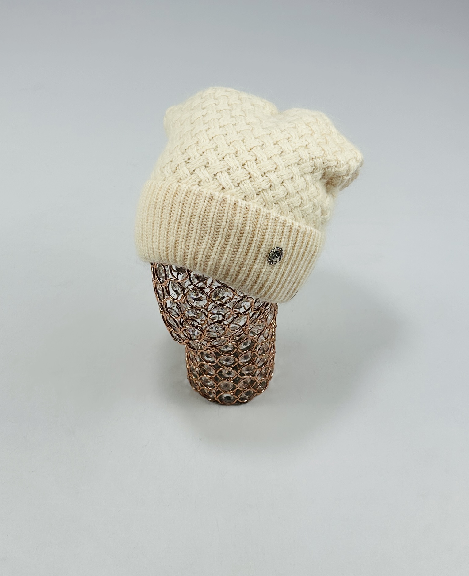 Шапка Karoza Горлица (кремовый)