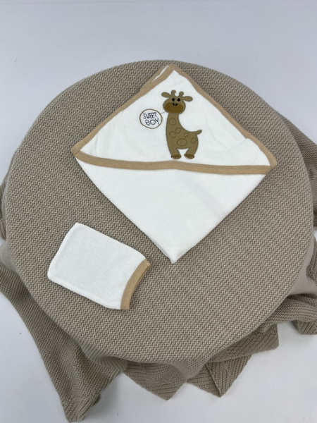 Полотенце-уголок с варежкой Жираф арт.539720 Gulunce уни. (молочный/коричневый)